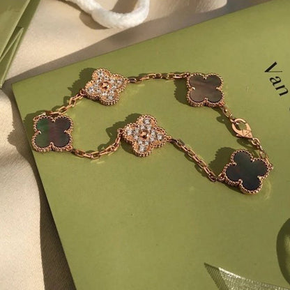 [Glitter] CLOVER 5 MOTIF GRAY MOP BRACELET COLLECTION