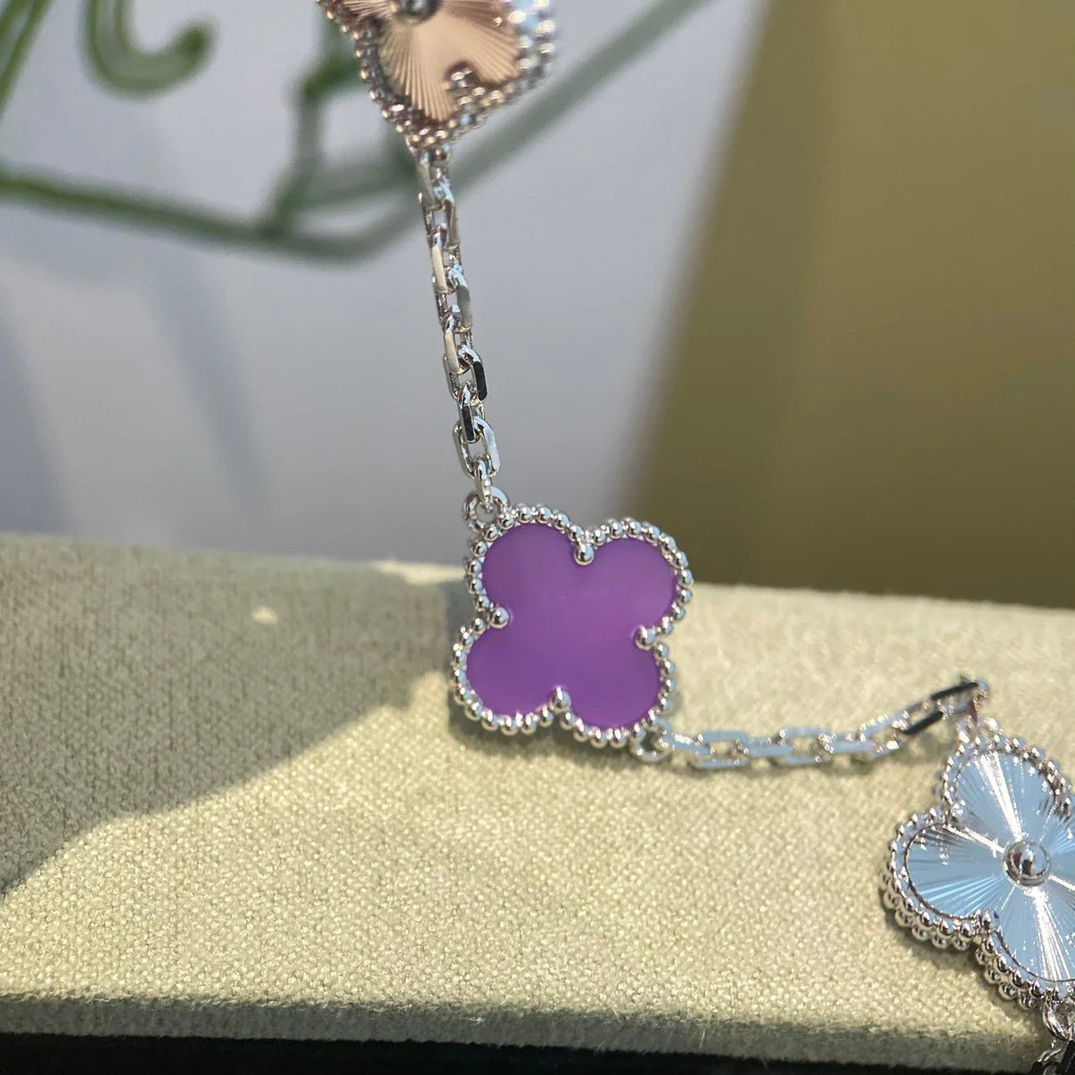 [Glitter] CLOVER 5 MOTIF VIOLET BRACELET COLLECTION