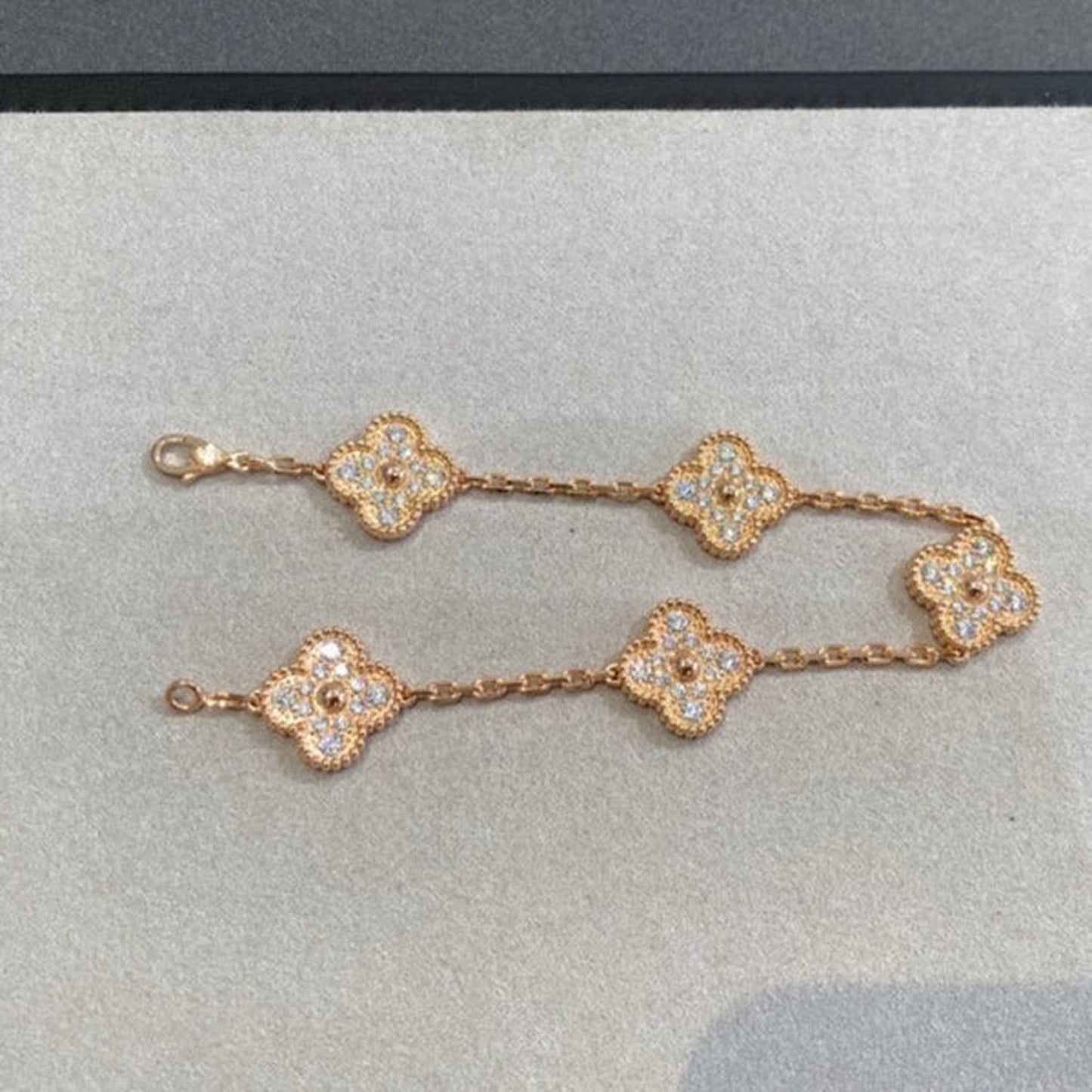 [Glitter] CLOVER 5 MOTIF FULL DIAMOND BRACELET COLLECTION