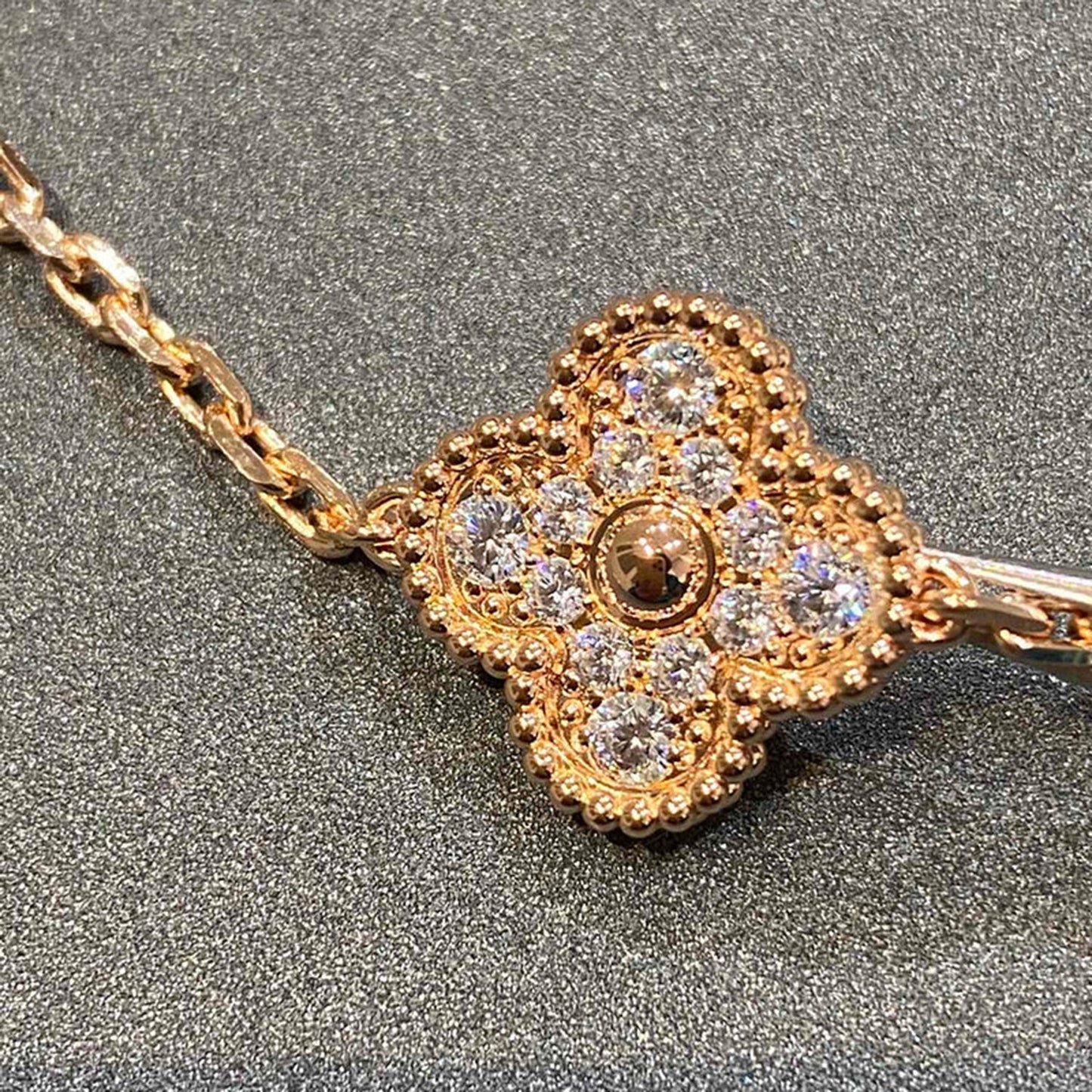 [Glitter] CLOVER 5 MOTIF FULL DIAMOND BRACELET COLLECTION