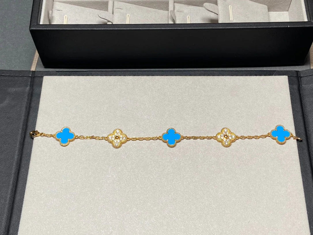 [Glitter] CLOVER 5 MOTIF BLUE AGATE BRACELET COLLECTION