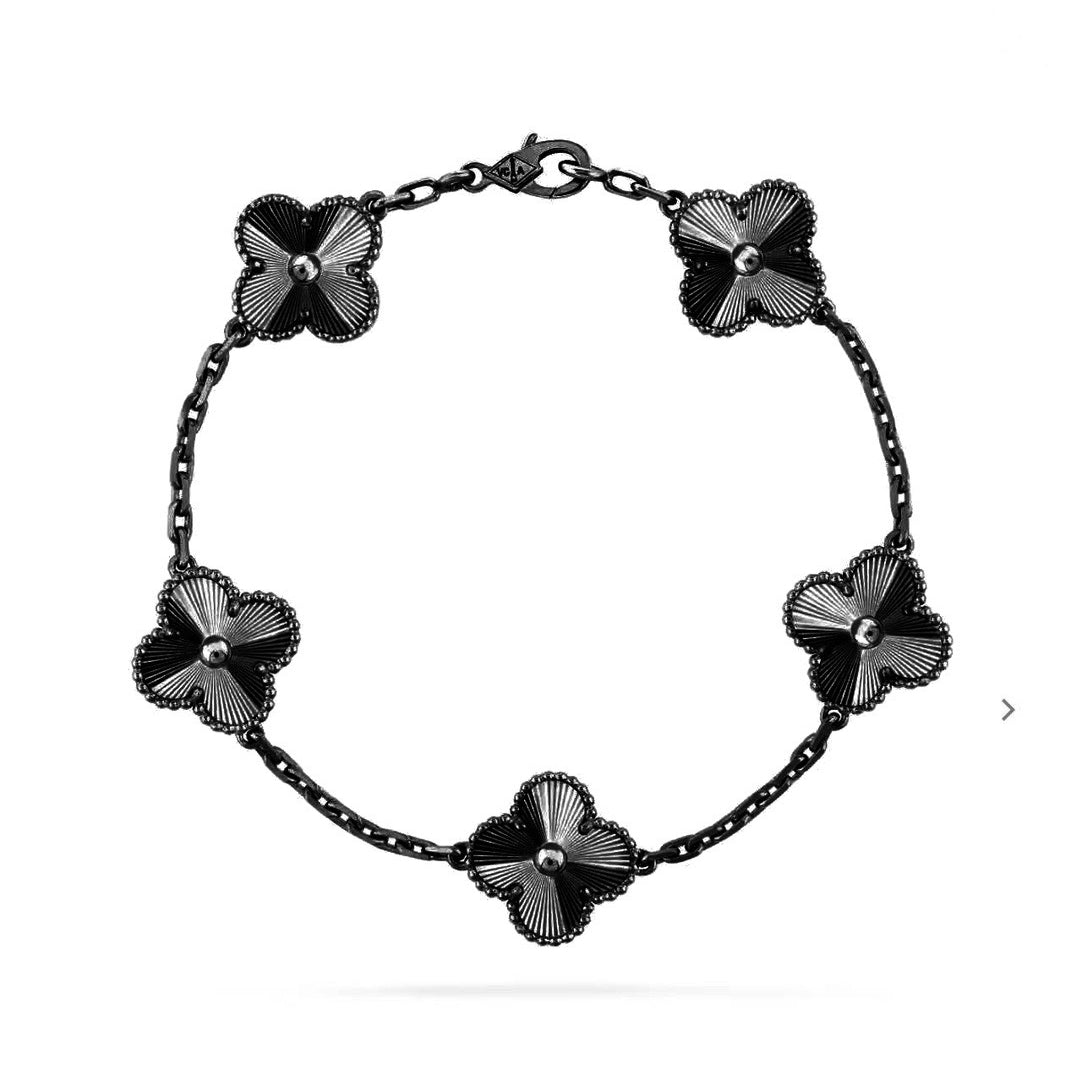 [Glitter]CLOVER 5 MOTIF BLACK BRACELET