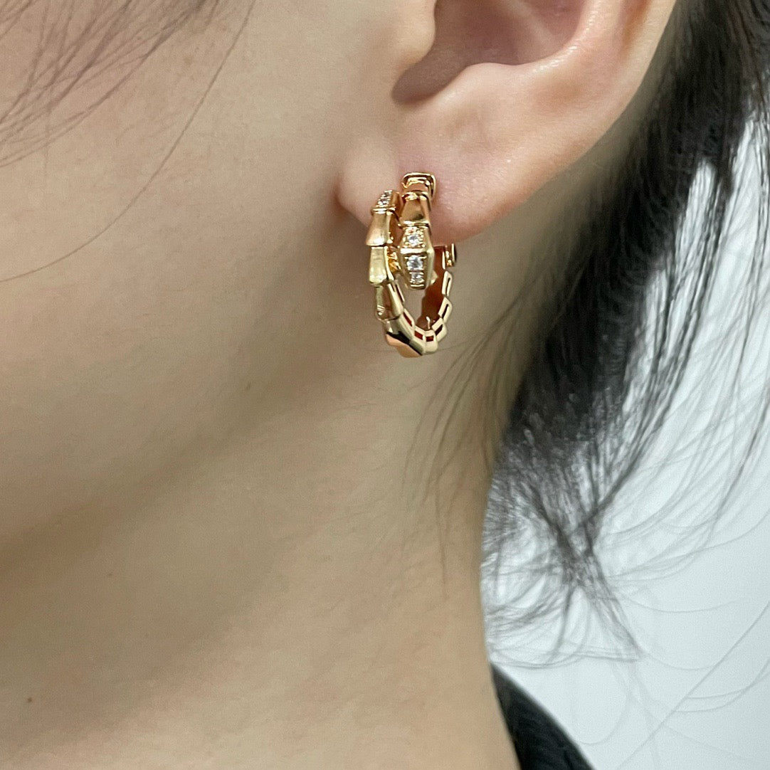 [Glitter]SERPENTI EARRINGS HALF DIAMOND