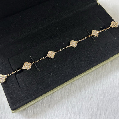 [Glitter]CLOVER 6 MOTIF DIAMOND BRACELET