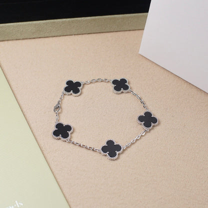 [Glitter] CLOVER 5 MOTIF ONYXS BRACELET COLLECTION