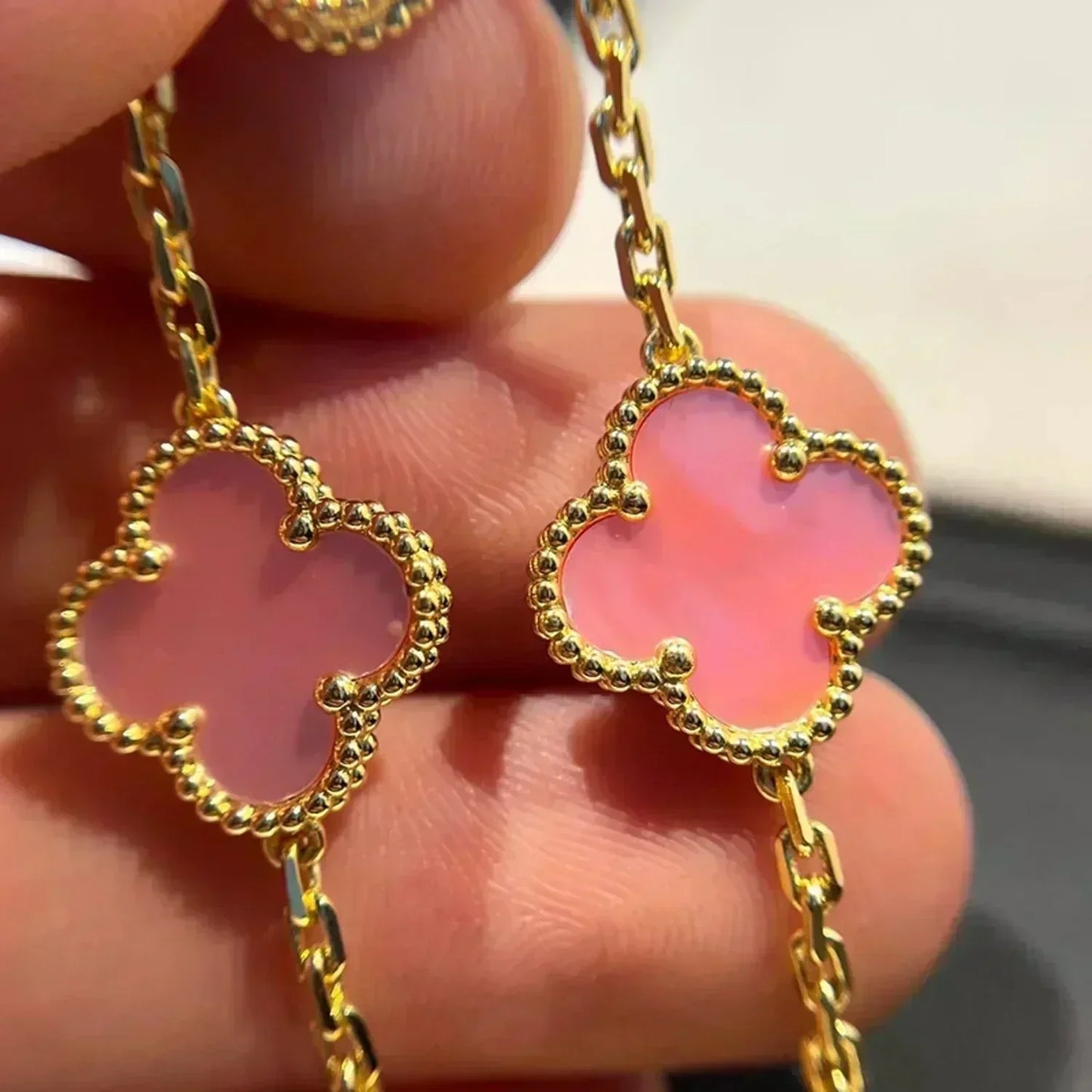 [Glitter] CLOVER 5 MOTIFS  PINK MOP BRACELET COLLECTION