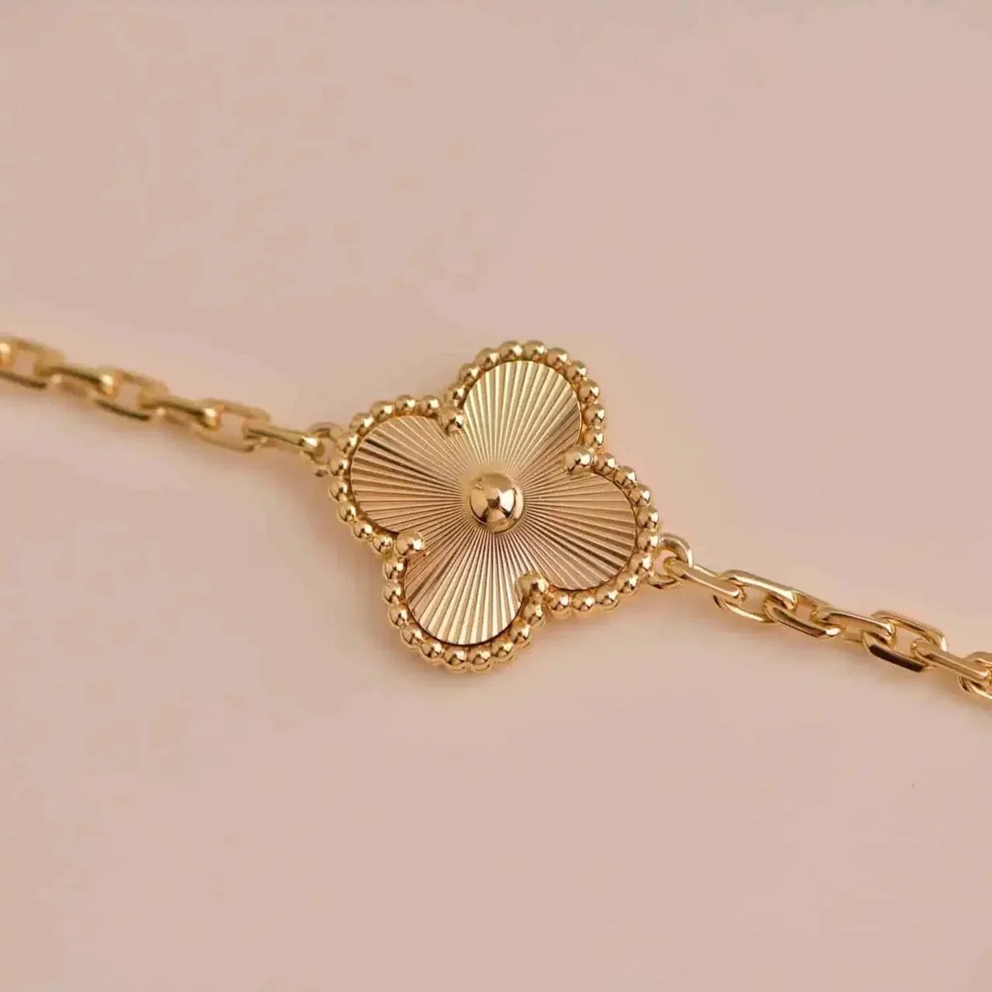 [Glitter] CLOVER 5 MOTIF LASER BRACELET COLLECTION