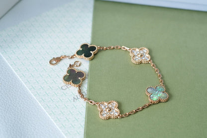 [Glitter] CLOVER 5 MOTIF GRAY MOP BRACELET COLLECTION