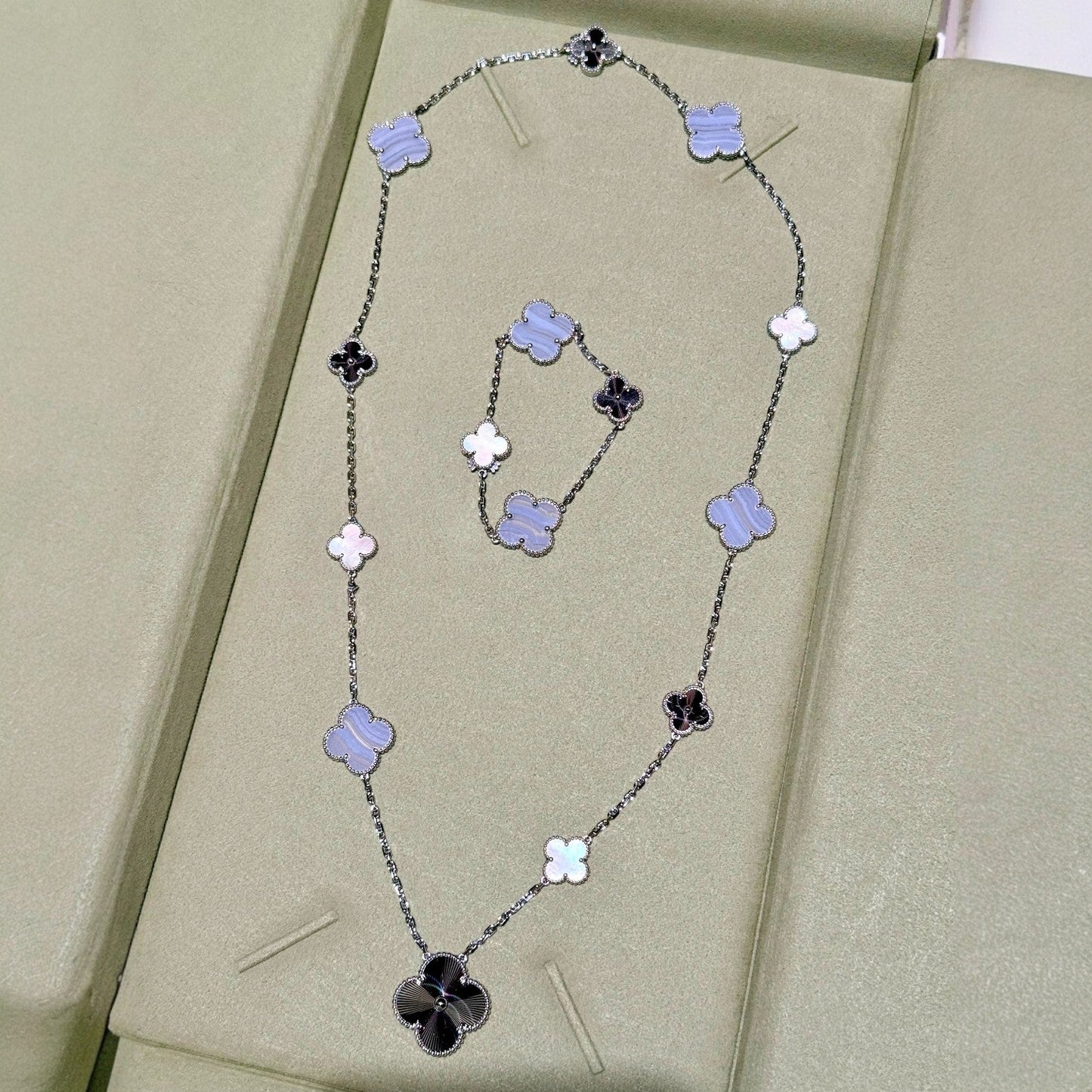 [Glitter Jewelry]DETACHABLE CLOVER 15(11+4) FLOWER SILVER NECKLACE SET