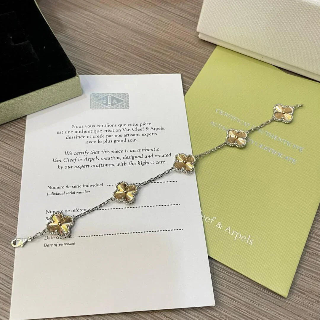 [Glitter] CLOVER 5 MOTIF LASER BRACELET COLLECTION