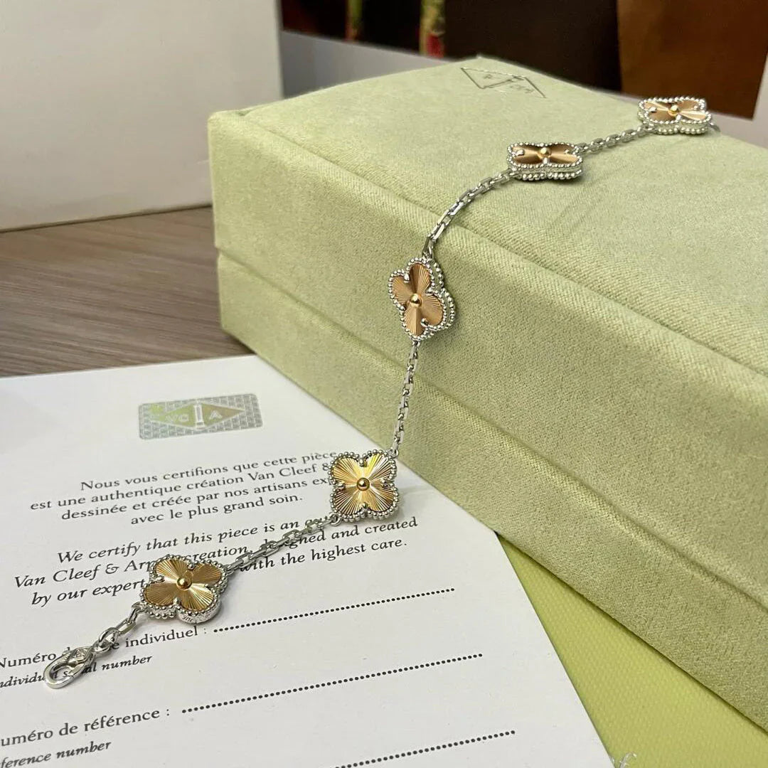 [Glitter] CLOVER 5 MOTIF LASER BRACELET COLLECTION